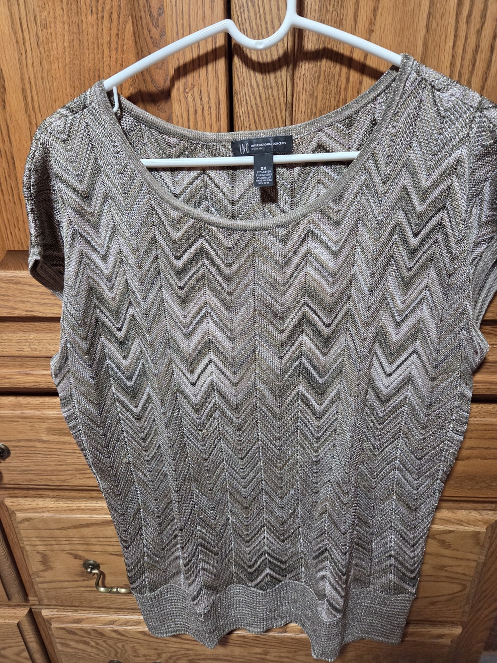 Bundle Tank Tops - Picture 2 of 6